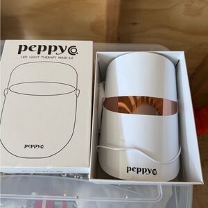 Peppy Co LED Light Therapy Mask 2.0 Brand New